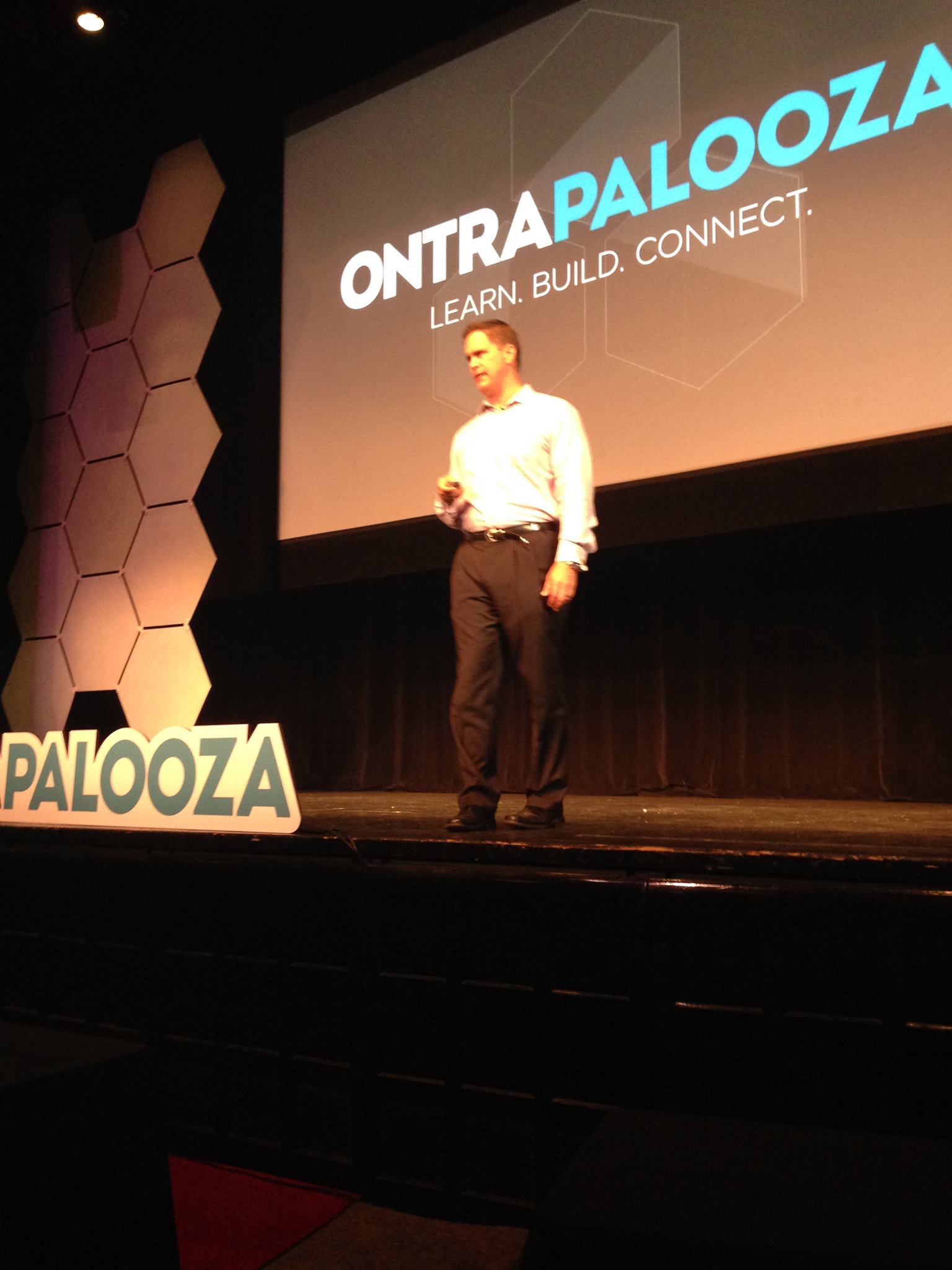 Ontraport brought in keynote speaker Wes Schaeffer, The Sales Whisperer® to inspire their conference attendees.